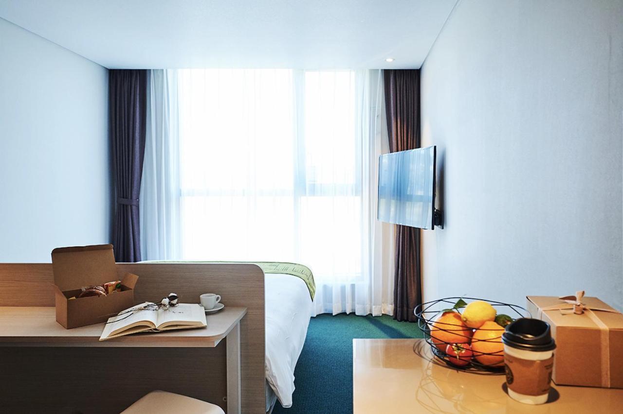 Jeju Pureun Hotel Seogwipo Exterior photo