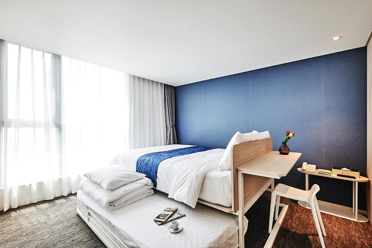 Jeju Pureun Hotel Seogwipo Exterior photo