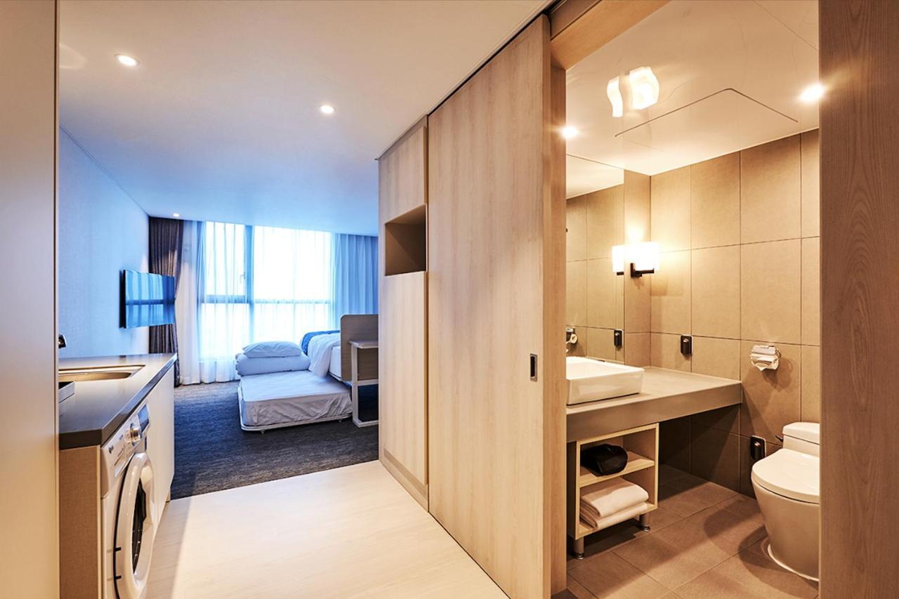 Jeju Pureun Hotel Seogwipo Exterior photo